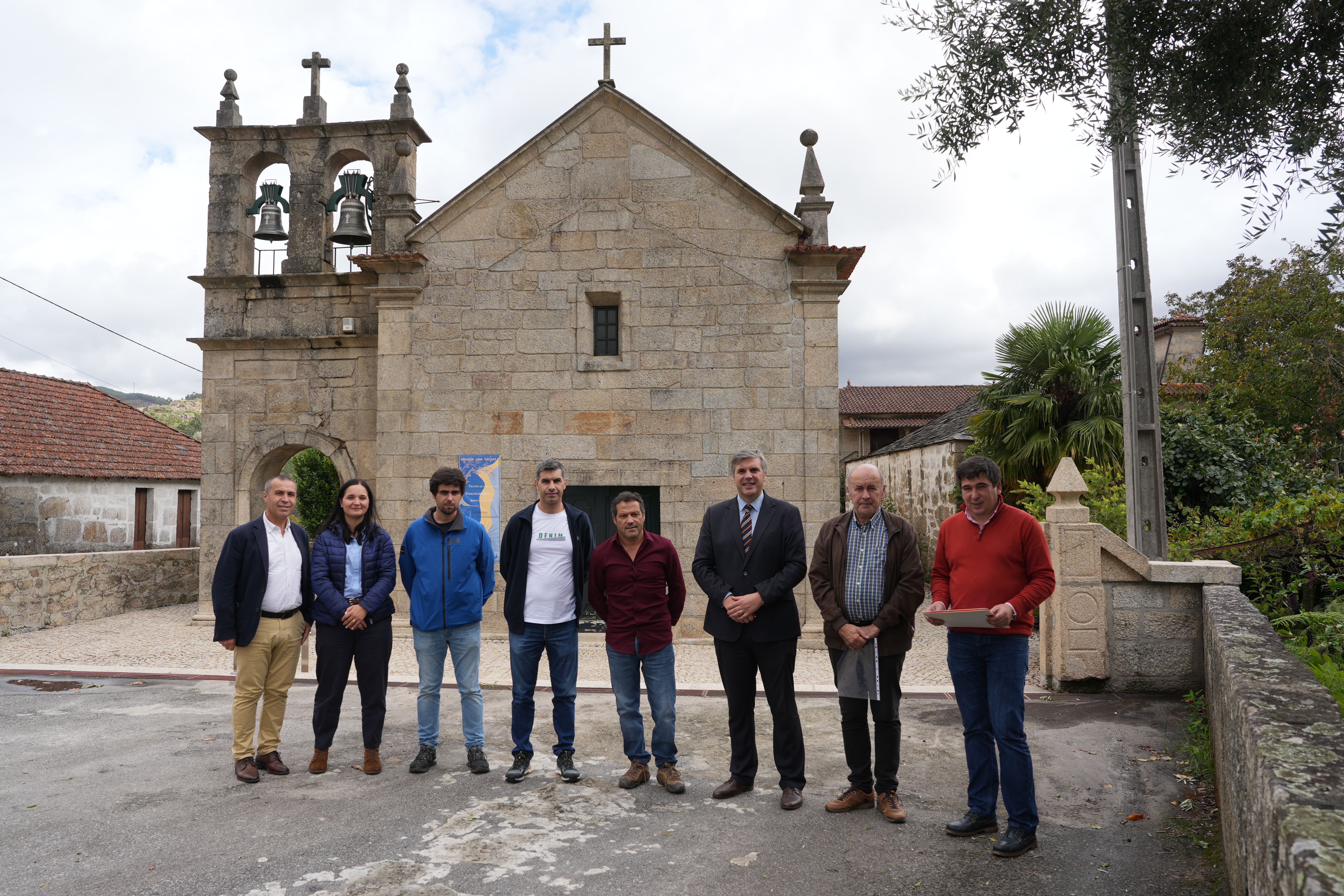 Obra de &quot;Requalificação da Envolvente da Igreja Paroquial e Construção de Casa Mortuária de Vilar de Ferreiros&quot; já foi adjudicada