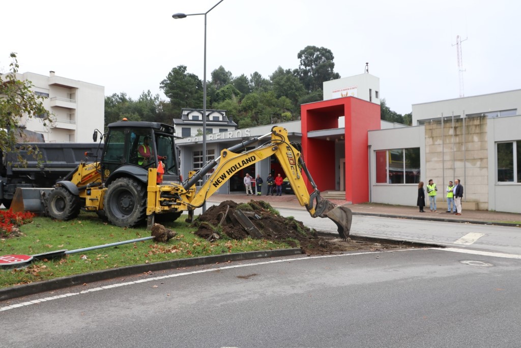 Arrancou a obra de construção da Rotunda na Avenida da Igreja – Mondim de Basto
