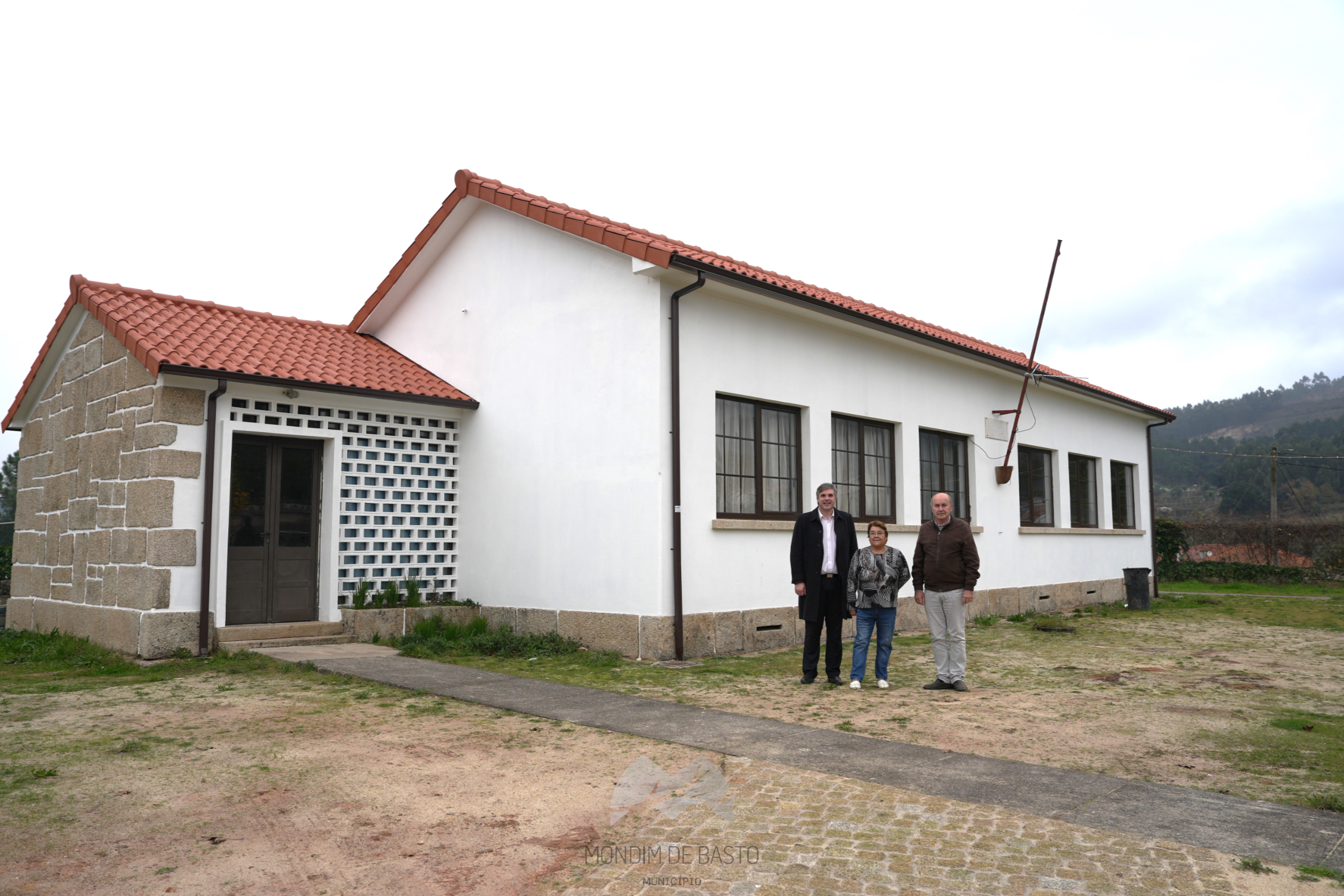 Concluída a beneficiação da antiga Escola Primária de Pedra Vedra